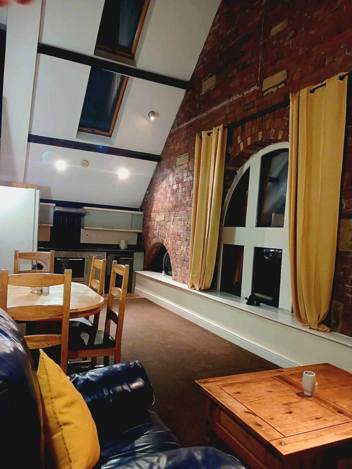 Appartamento Charming 2 Bed Mezzanine Ap Huddersfield Esterno foto